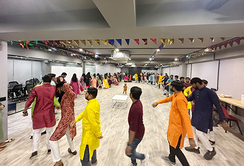 upsquare-garba